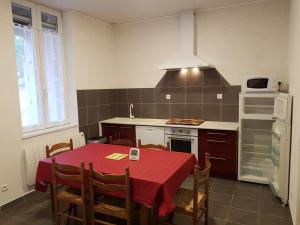 Maisons de vacances Gite Castelsarrasin, 4 pieces, 8 personnes - FR-1-605-23 : photos des chambres