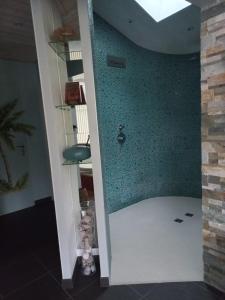 Charmante maison avec spa, sauna et jardin privatif