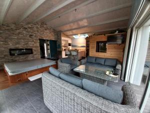 Charmante maison avec spa, sauna et jardin privatif