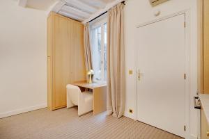 Appartements Pick A Flat's Apartments in Louvre - Rue Saint Honore : Studio