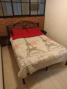 Apartment on Fesenkovskaya 15