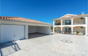 Amazing Apartment In Buje With Wifi