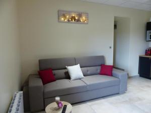 Maisons de vacances Gite Cressanges, 5 pieces, 8 personnes - FR-1-489-442 : photos des chambres