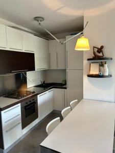 Appartamento in centro con vista - parcheggio gratuito e Wi-Fi