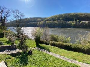 Maisons de vacances Un Havre de paix en bordure de la Dordogne : photos des chambres