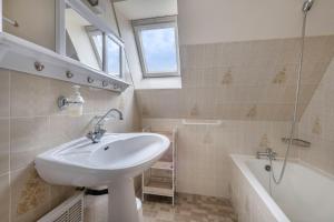 Maisons de vacances Sejour en famille a 400m de la plage : photos des chambres