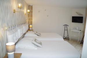 B&B / Chambres d'hotes LA LAUZERAIE : Chambre Lits Jumeaux