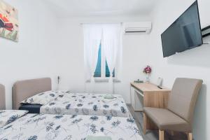 Little flower in city center