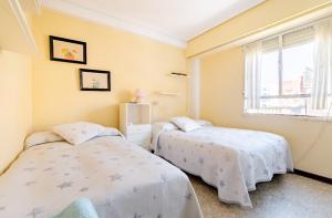 Se alquila una habitación doble con aire acondicionado - Ubytování bez kategorie ve městě Valencie