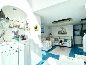 holidaycasa Nick - con terrazzo vista mare