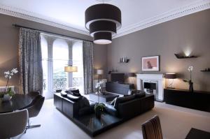 7-9 Rothesay Place, Edinburgh, EH3 7SL, Scotland.