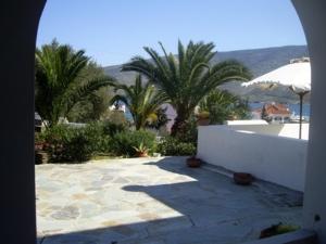 Studios Villa Lontorfou Andros Greece