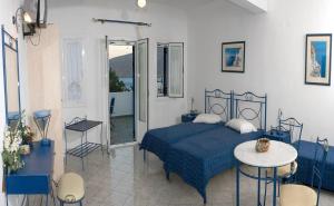 Studios Villa Lontorfou Andros Greece