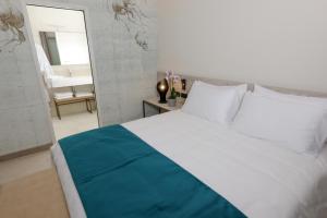 Hotels Maria Die : Chambre Double avec Terrasse