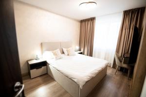 Mountain Retreat-Modern 1BR w Fireplace & Parking