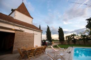 Maisons de vacances Gite des Tuileries - piscine : photos des chambres