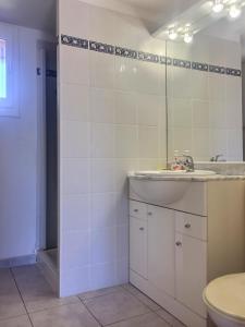 Pavillon pour 4 personnes dans une résidence avec piscine