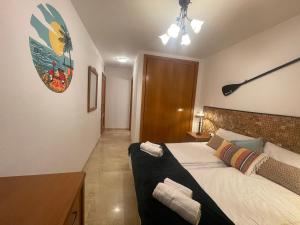 Travelers Beach Apartment with sea view, free coffee & parking