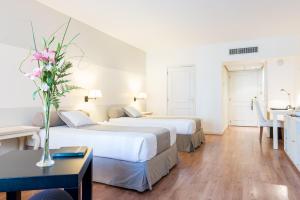 Loi Suites Recoleta Hotel