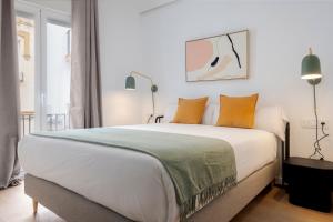 Suites Maestranza - Santas Patronas by Magno Apartments