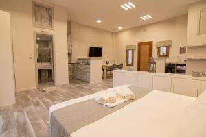 The Mountain House By Plakalona Villas & Apartments