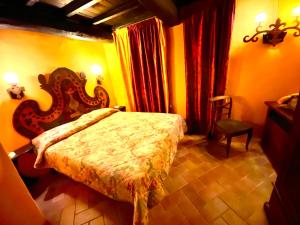 Il borgo di Firenzuola Camere con camino