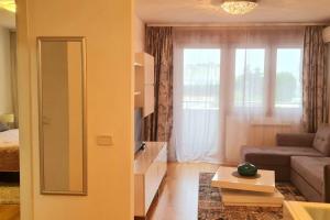 Stylish New Belgrade apt parking 5e per day