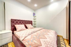 СВІТЛО! VIP Apartment in the Druzhby Narodiv metro station