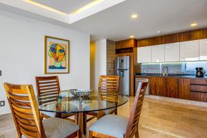 Blue Horizon 304 at Residences