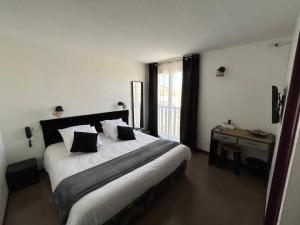 Hotels Logis Hotel De La Clape : photos des chambres