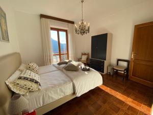 King Room with Mountain View