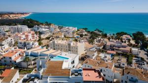 Dream Apartment WPool & Balcony by LovelyStay