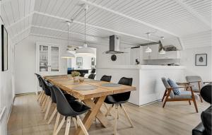 Holiday Home Per Knoldsvej Blåvand Xii