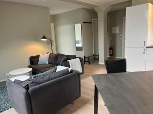 Kong Oscars Apartments