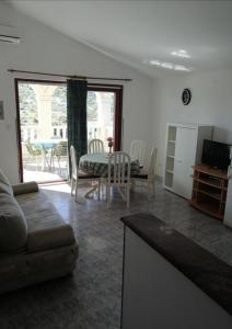 Apartment in Kanica with sea view, terrace, air conditioning, WiFi 5168-4
