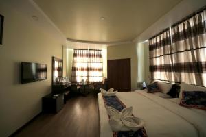 Hotel Osho Home