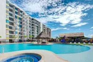 Marquis Enclave, Condo With Pool Access and More - Ricaurte