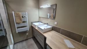 Appartements Appartement moderne de 54 m, 2 chambres : photos des chambres