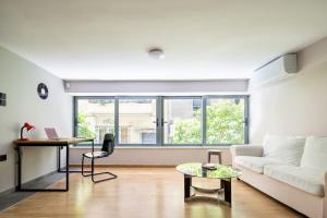 Newly Cosy Renovated Apartment Downtown