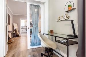 Modern, Rustic Farmhouse Apartment near Downtown