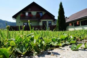 Apartments with a parking space Mrkopalj, Gorski kotar - 20714