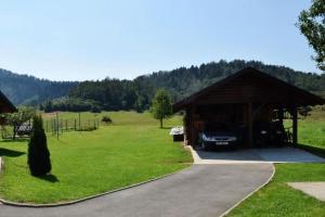 Apartments with a parking space Mrkopalj, Gorski kotar - 20714