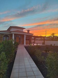 Villa Casa Del Sol 3 Bedroom Villa With Private Solar Covered 12m x 6m Pool Minimum Stay 7 Nights Chromecast And WiFi Throughout The Property