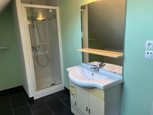 Maisons de vacances Gite Belle-et-Houllefort, 5 pieces, 10 personnes - FR-1-376-104 : photos des chambres