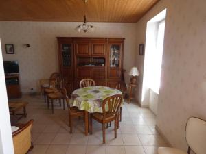 Maisons de vacances Maison vendeenne a Notre-Dame-de-Monts avec jardin, proche commerces et plages, animaux acceptes - FR-1-540-168 : photos des chambres