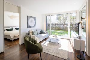 STAYY Green Oasis near Zurich I free Parking I TV