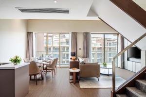 Oakwood Premier Phnom Penh