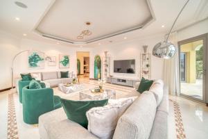 Frond E Villa, Palm Jumeirah - Mint Stay