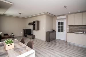 Cozy flats nearby center free park area