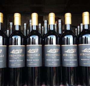 Byronsvale Vineyard and Accommodation